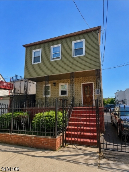 250 Berkeley Avenue Newark NJ 07107