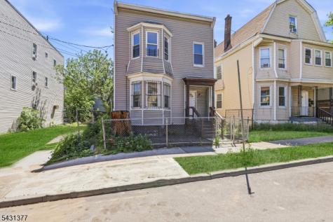 184 W Runyon Street Newark NJ 07108