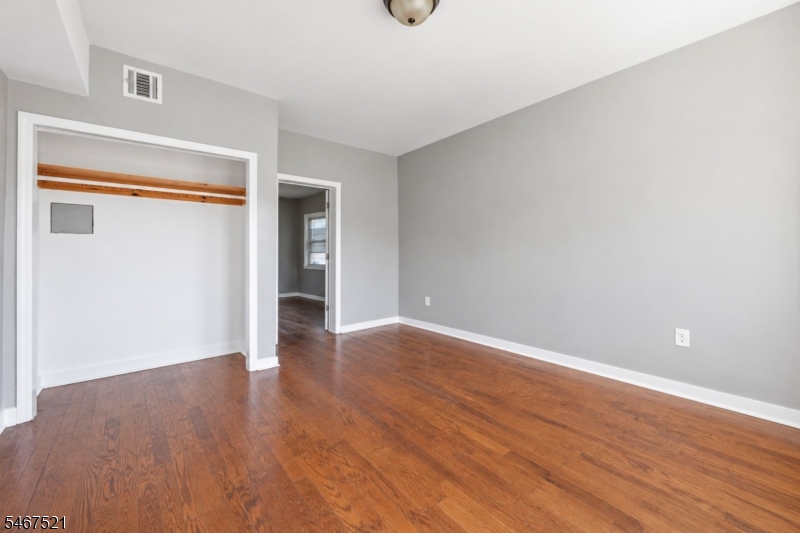 196 Fairmount Avenue Newark NJ 07103