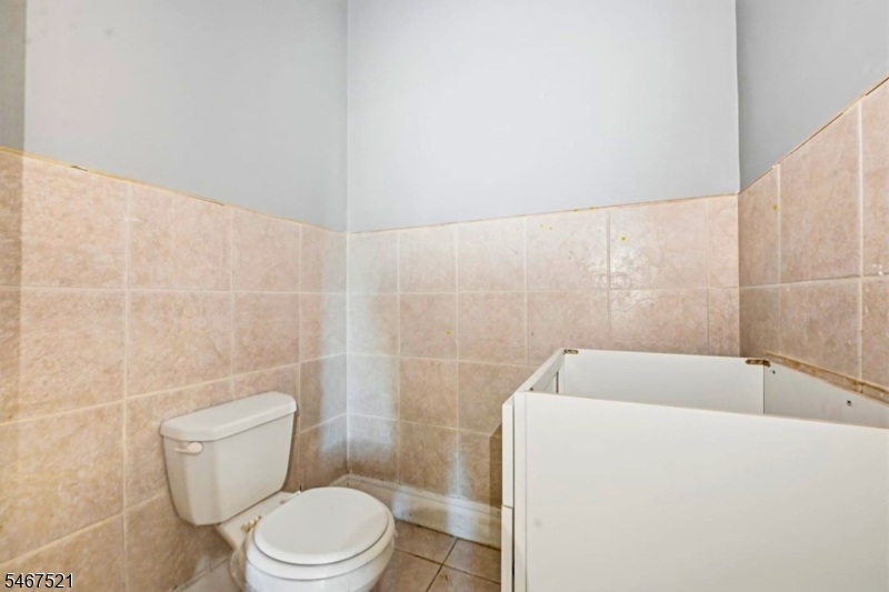 196 Fairmount Avenue Newark NJ 07103