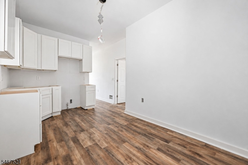 196 Fairmount Avenue Newark NJ 07103