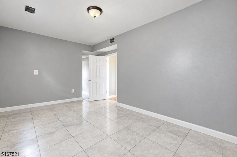196 Fairmount Avenue Newark NJ 07103