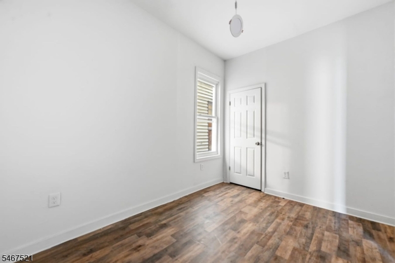 196 Fairmount Avenue Newark NJ 07103