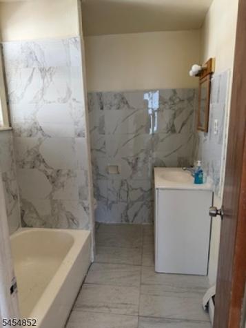 23 Washington Terrace East Orange NJ 07017