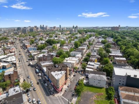 164 Parker Street Newark NJ 07104