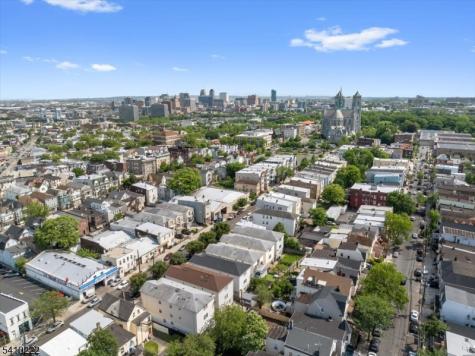 164 Parker Street Newark NJ 07104