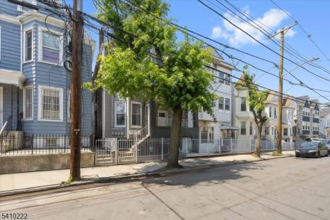 164 Parker Street Newark NJ 07104