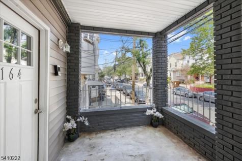 164 Parker Street Newark NJ 07104