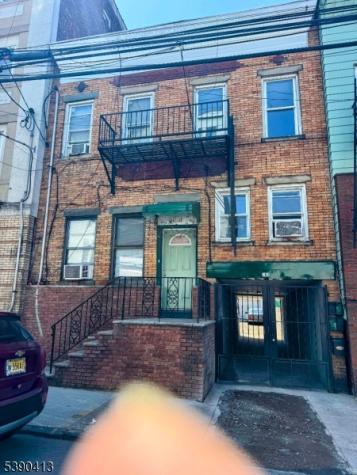 203 Oliver Street Newark NJ 07105