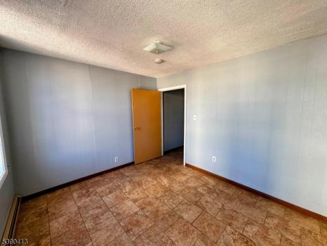 203 Oliver Street Newark NJ 07105
