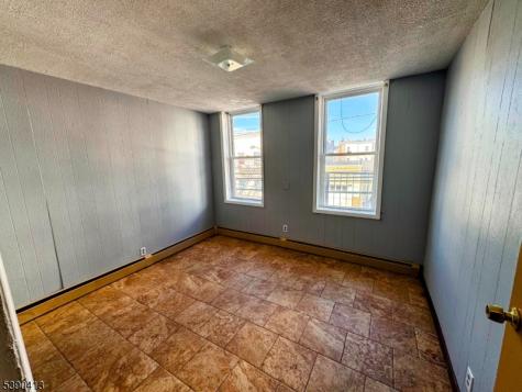 203 Oliver Street Newark NJ 07105