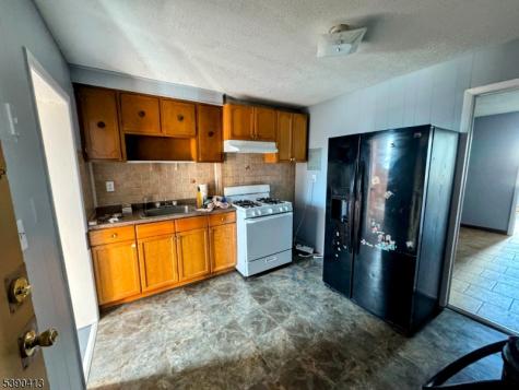 203 Oliver Street Newark NJ 07105