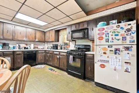 60 Martin Road Verona NJ 07044