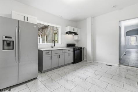 31 Hillman Street Paterson NJ 07522