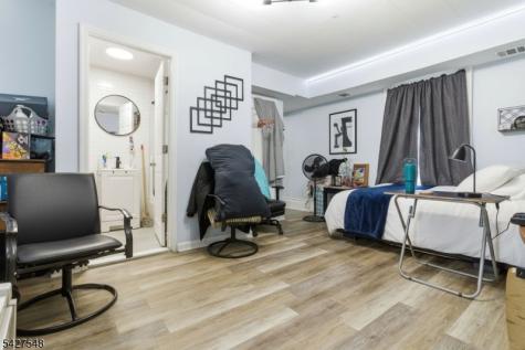 31 Hillman Street Paterson NJ 07522