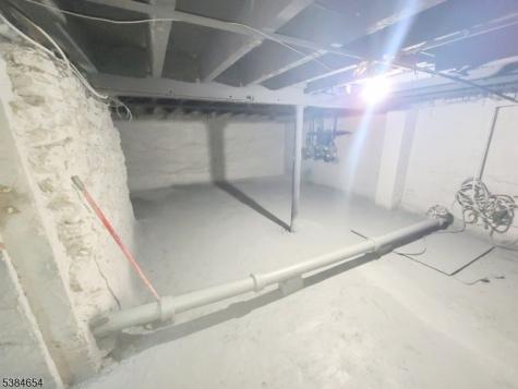 94 Dodd Street East Orange NJ 07017