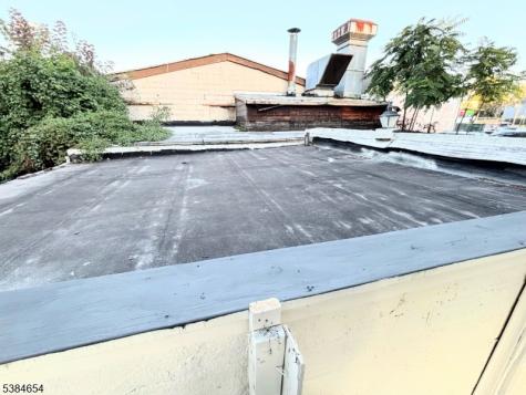 94 Dodd Street East Orange NJ 07017