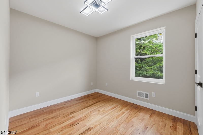 432 S 10th Street Newark NJ 07103