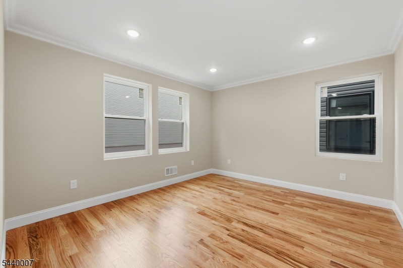 432 S 10th Street Newark NJ 07103