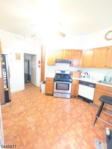 117 Carnegie Avenue East Orange NJ 07018