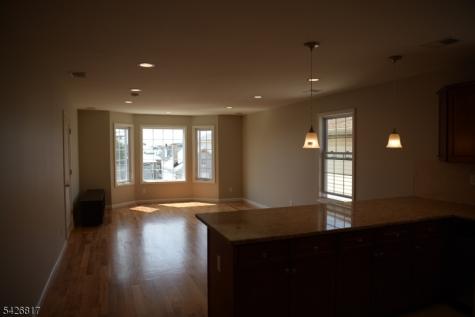 28 Davis Street Harrison NJ 07029