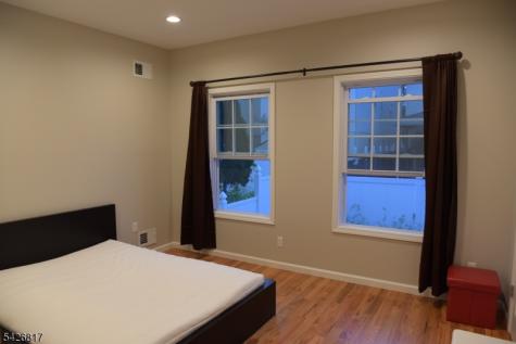 28 Davis Street Harrison NJ 07029