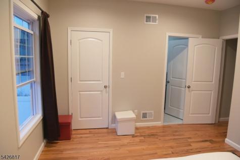 28 Davis Street Harrison NJ 07029