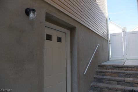 28 Davis Street Harrison NJ 07029