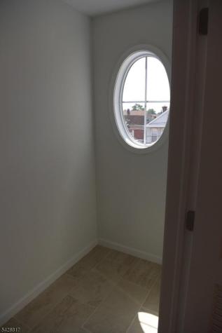 28 Davis Street Harrison NJ 07029