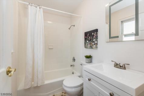 11 Mountainview Place Montclair NJ 07042