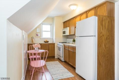 11 Mountainview Place Montclair NJ 07042