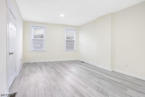 88 Devon Street Kearny NJ 07032