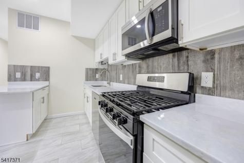 88 Devon Street Kearny NJ 07032