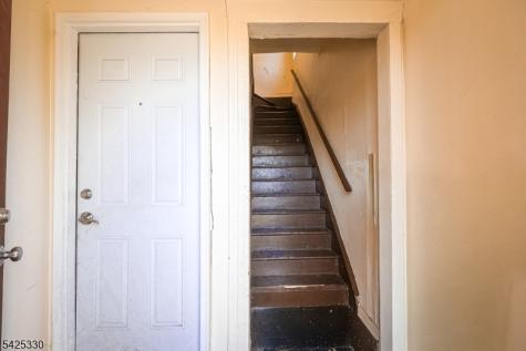 581 S 17th Street Newark NJ 07103