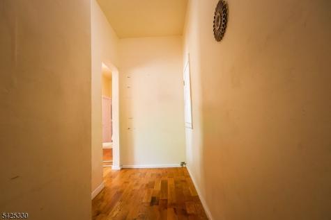 581 S 17th Street Newark NJ 07103