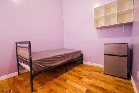 581 S 17th Street Newark NJ 07103