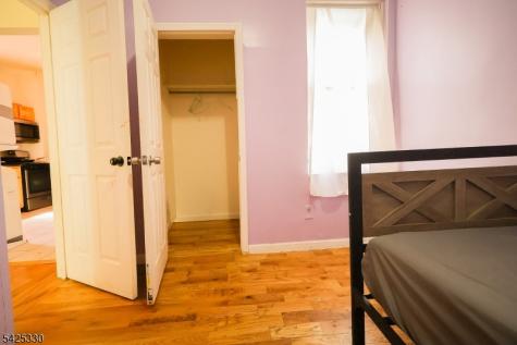 581 S 17th Street Newark NJ 07103
