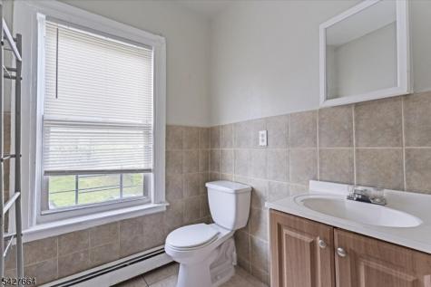 580 Hunterdon Street Newark NJ 07108