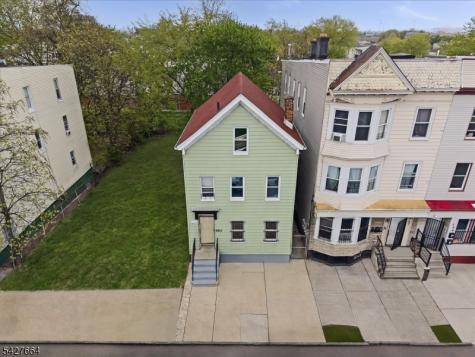 580 Hunterdon Street Newark NJ 07108