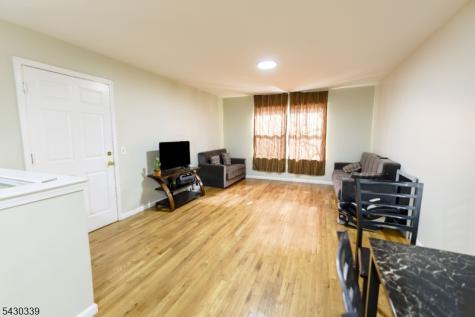 297 Avon Avenue Newark NJ 07108