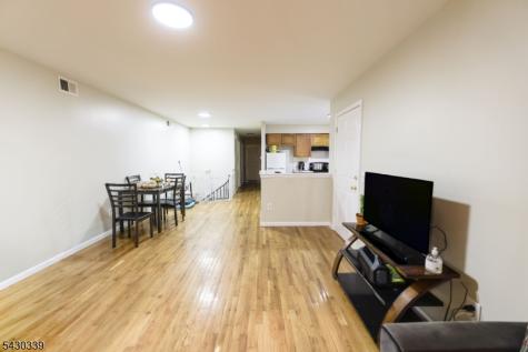 297 Avon Avenue Newark NJ 07108
