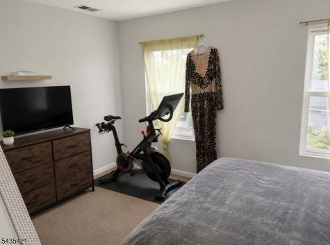 21 Fitzherbert Street Bloomfield NJ 07003