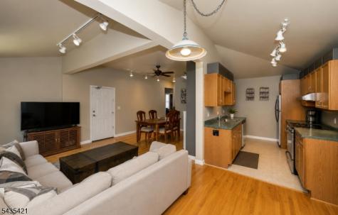 21 Fitzherbert Street Bloomfield NJ 07003