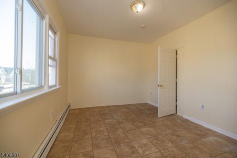 450 3RD Avenue Elizabeth NJ 07206