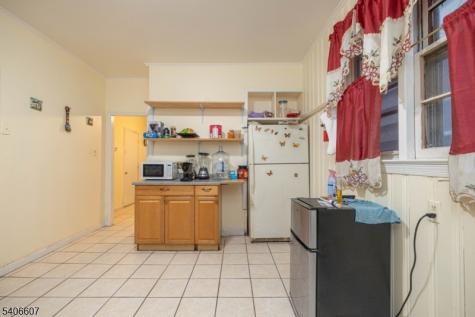 450 3RD Avenue Elizabeth NJ 07206