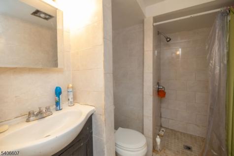 450 3RD Avenue Elizabeth NJ 07206