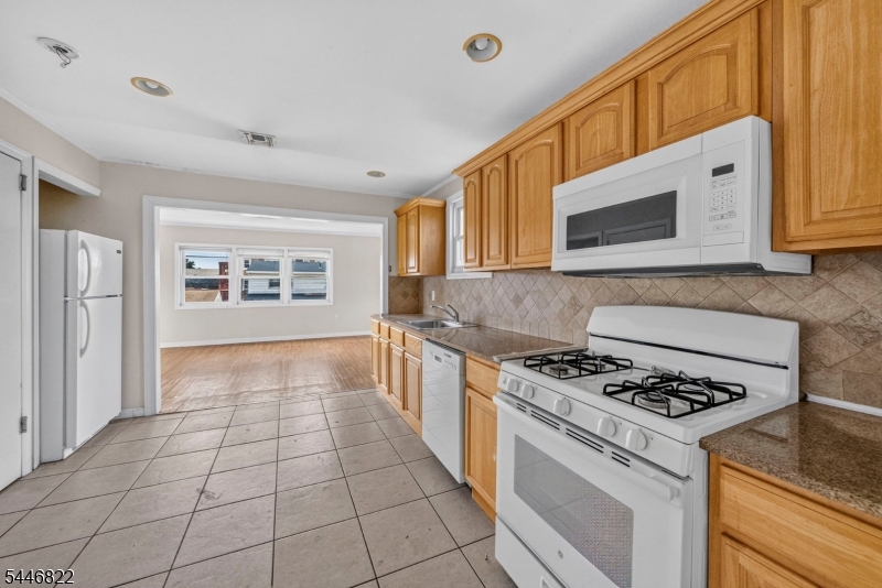 114 Peck Avenue Newark NJ 07107