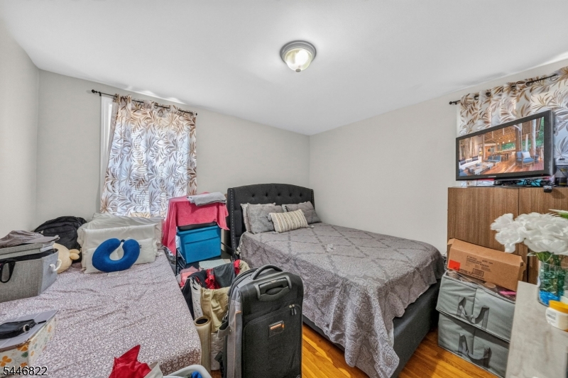114 Peck Avenue Newark NJ 07107