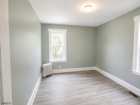 556 S Clinton Street East Orange NJ 07018