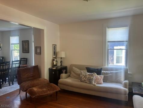 10 5TH Street Frenchtown NJ 08825